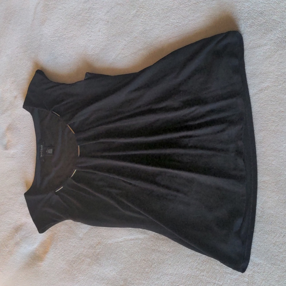 Top with Chain Detail